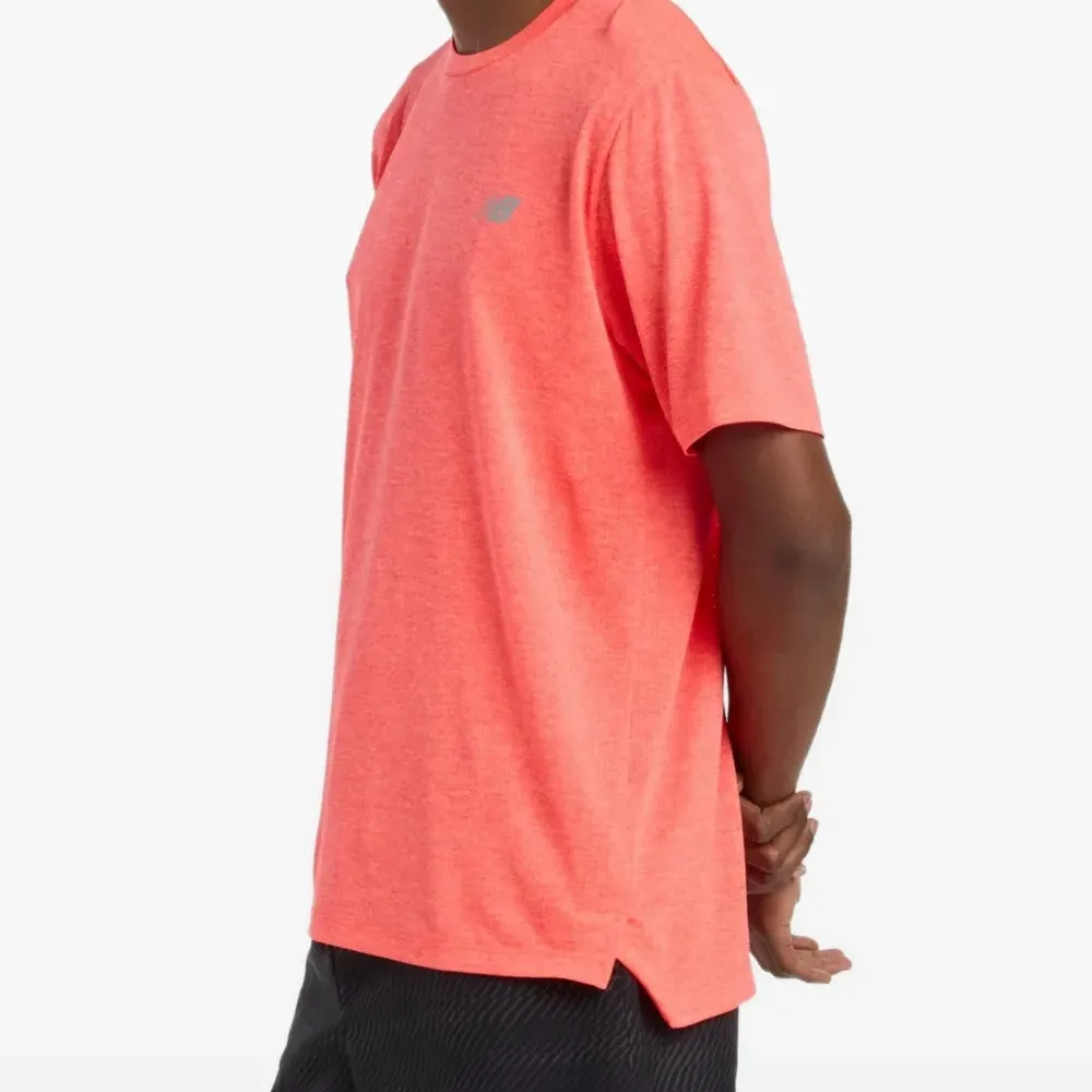 Футболка с логотипом