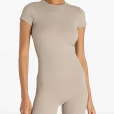 Футболка в рубчик