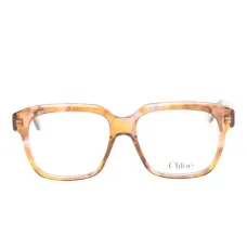 Очки в квадратной оправе