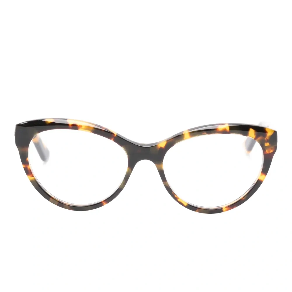 Очки в геометричной оправе