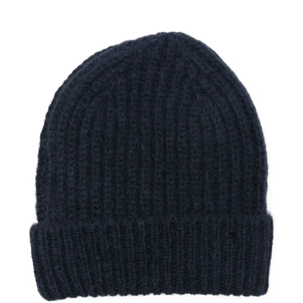 Шапка бини в рубчик