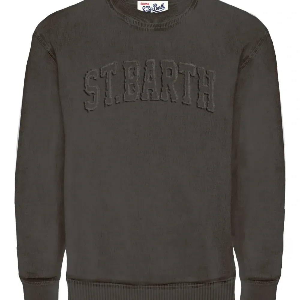 Толстовка с вышитым логотипом