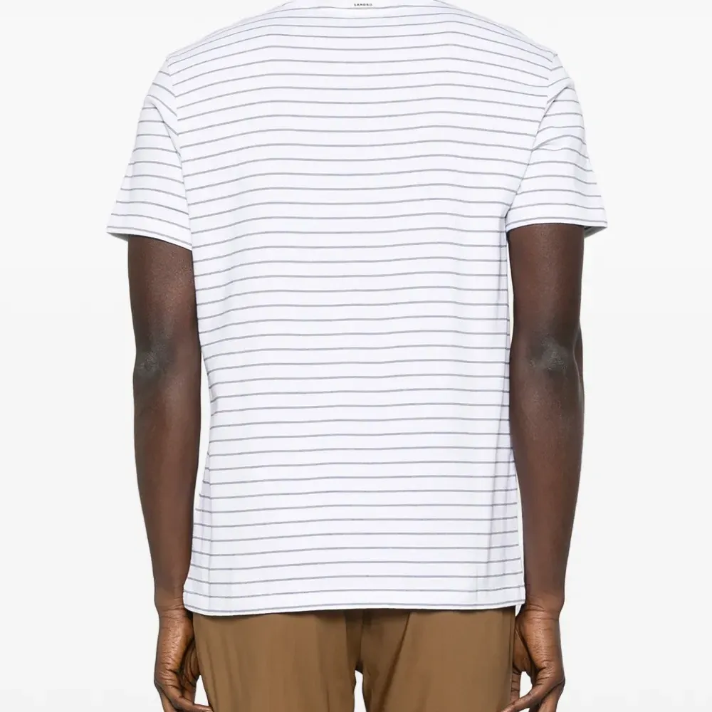 Футболка в полоску