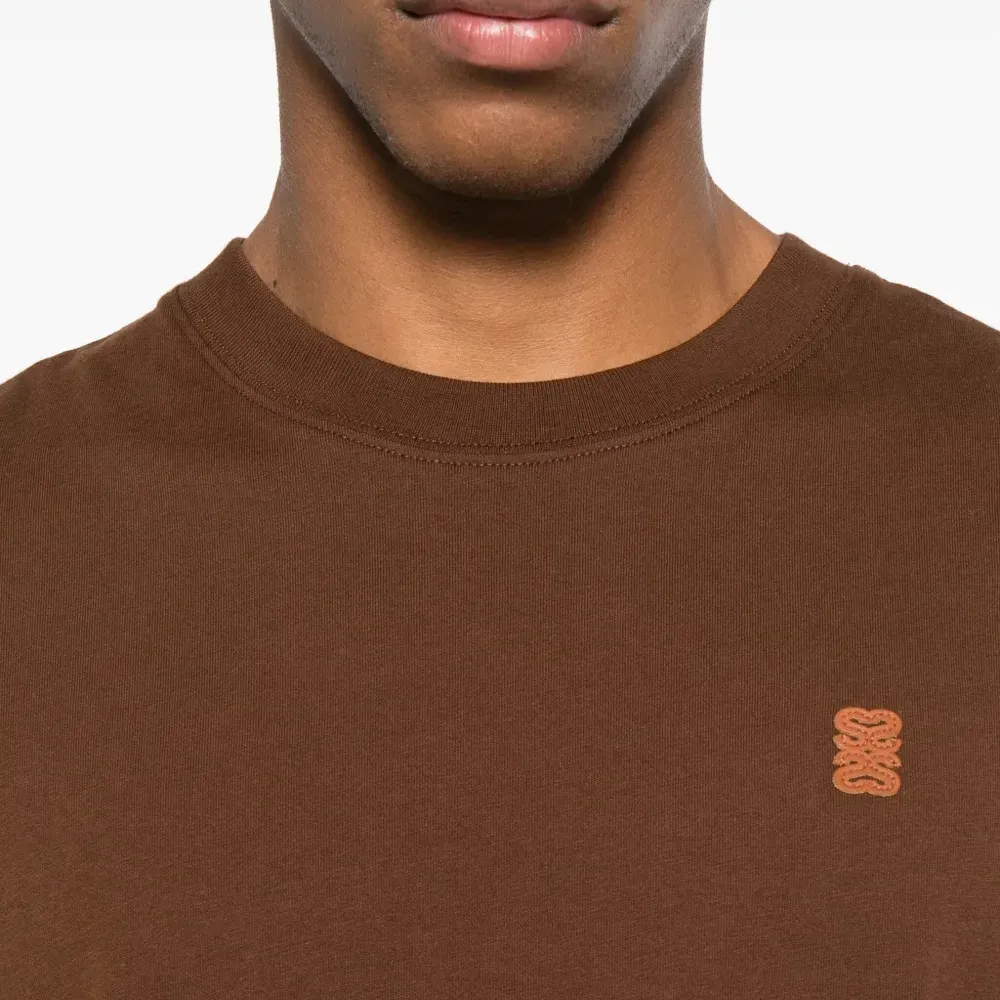 Футболка с круглым вырезом