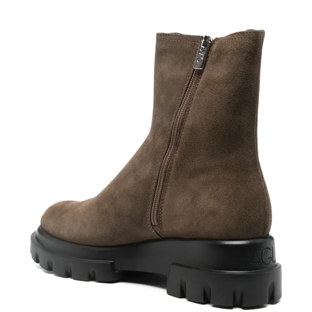 Ботинки на массивной подошве Ботинки на массивной подошве