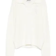 Свитер с V-образным вырезом