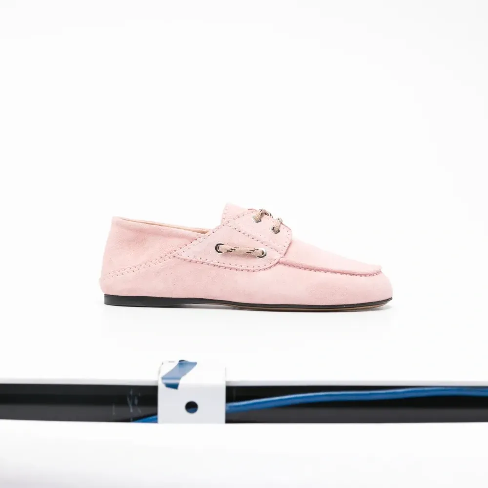 Лоферы со шнуровкой