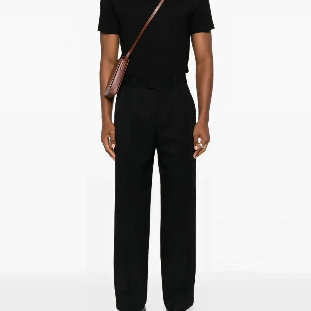 Футболка с логотипом