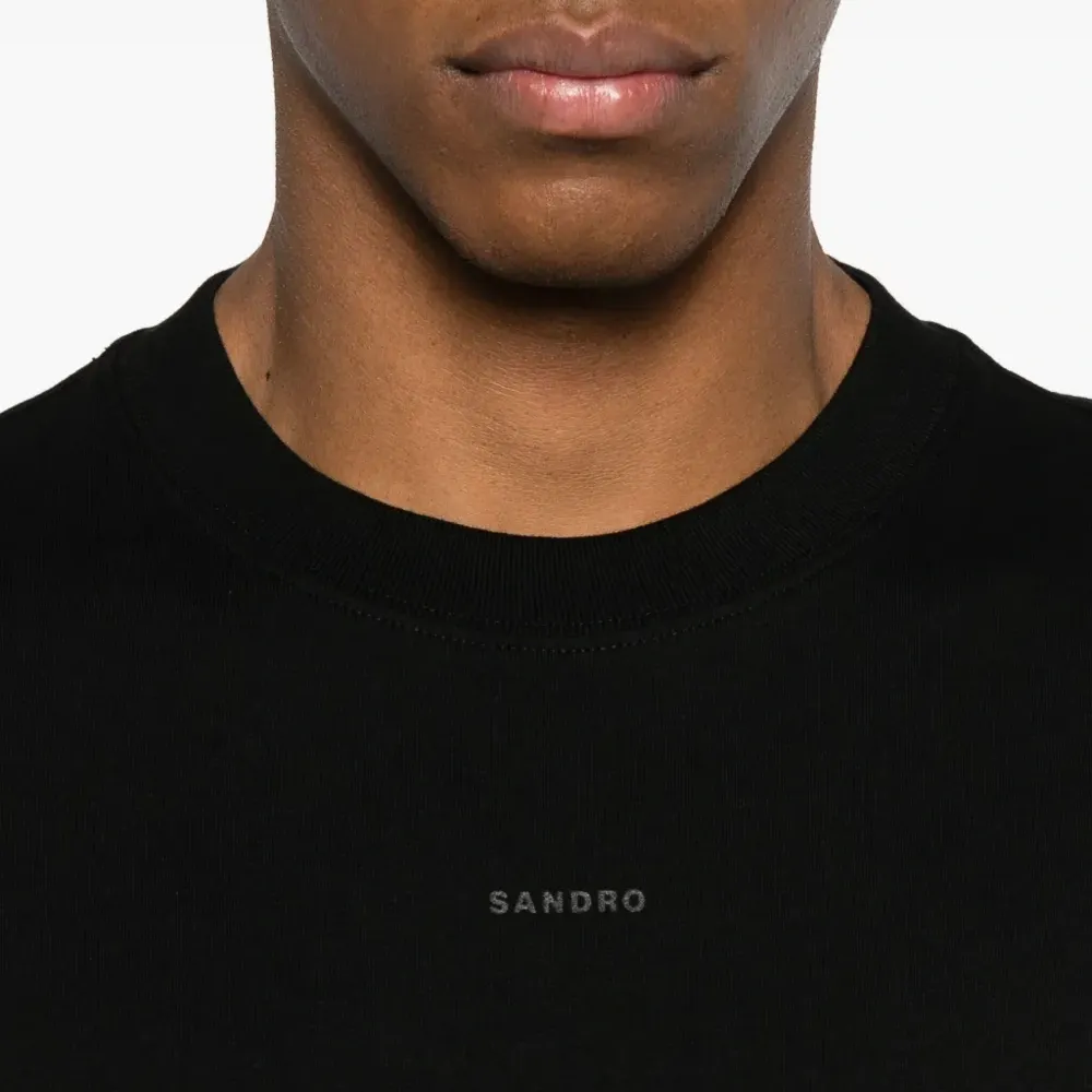 Футболка с логотипом