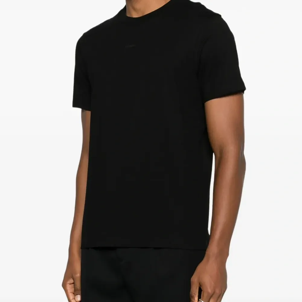 Футболка с логотипом