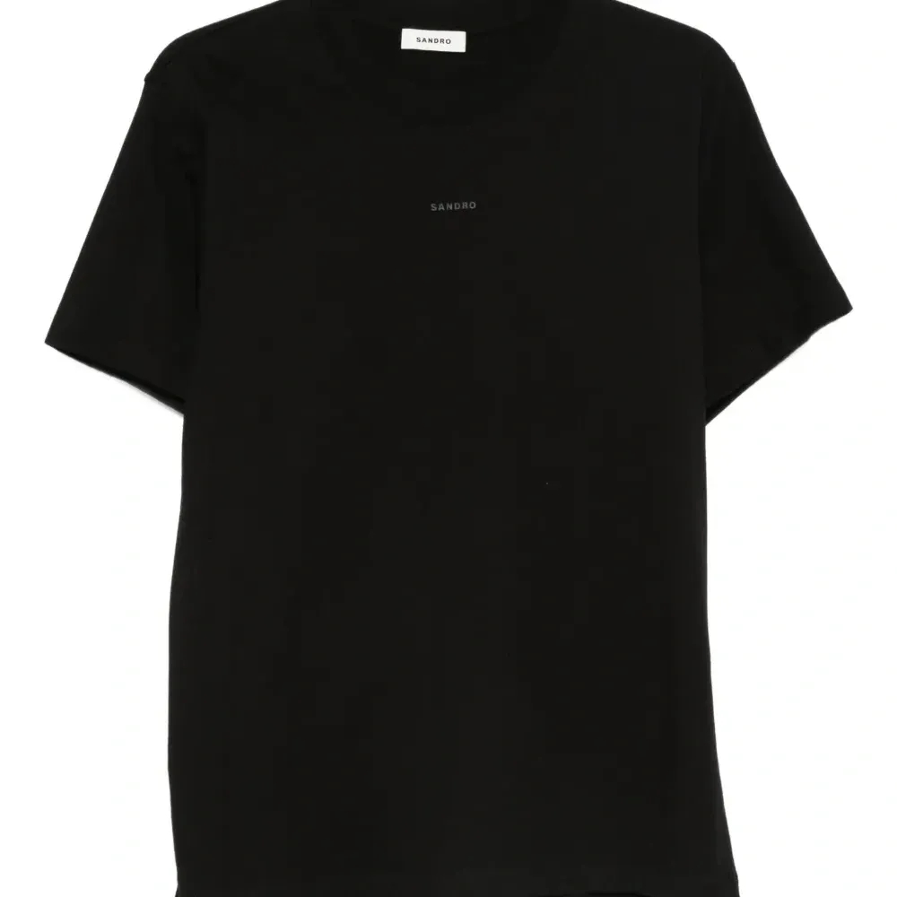 Футболка с логотипом