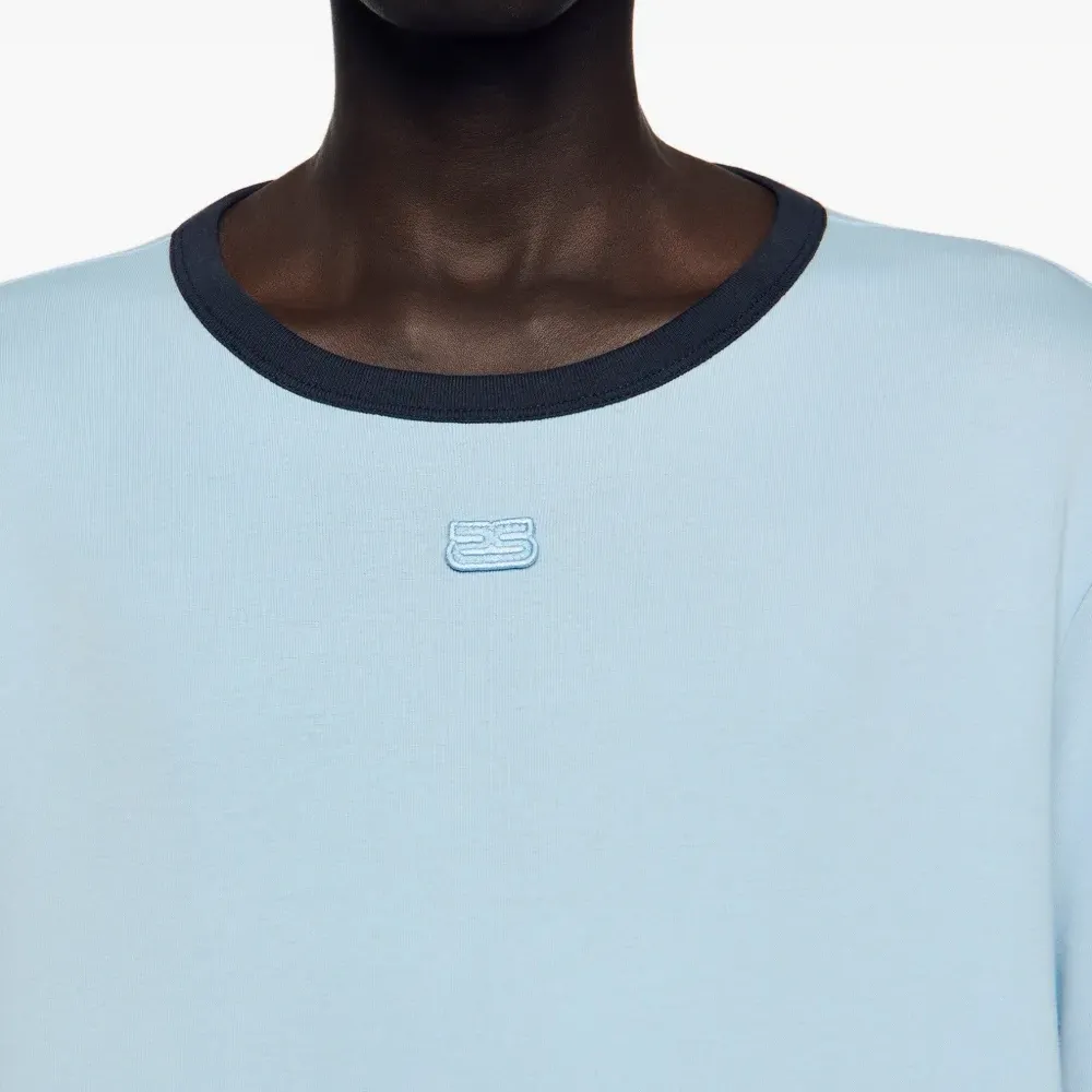 Футболка с короткими рукавами и контрастной окантовкой