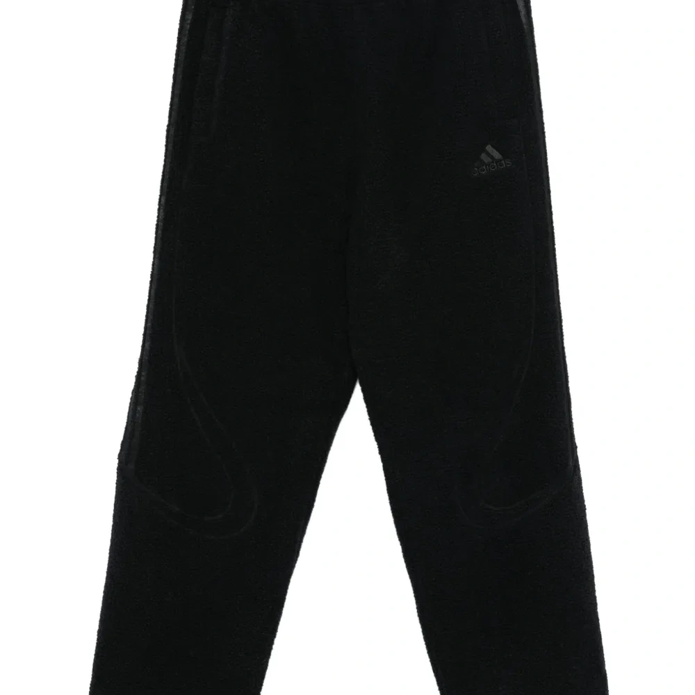 Спортивные брюки с лампасами