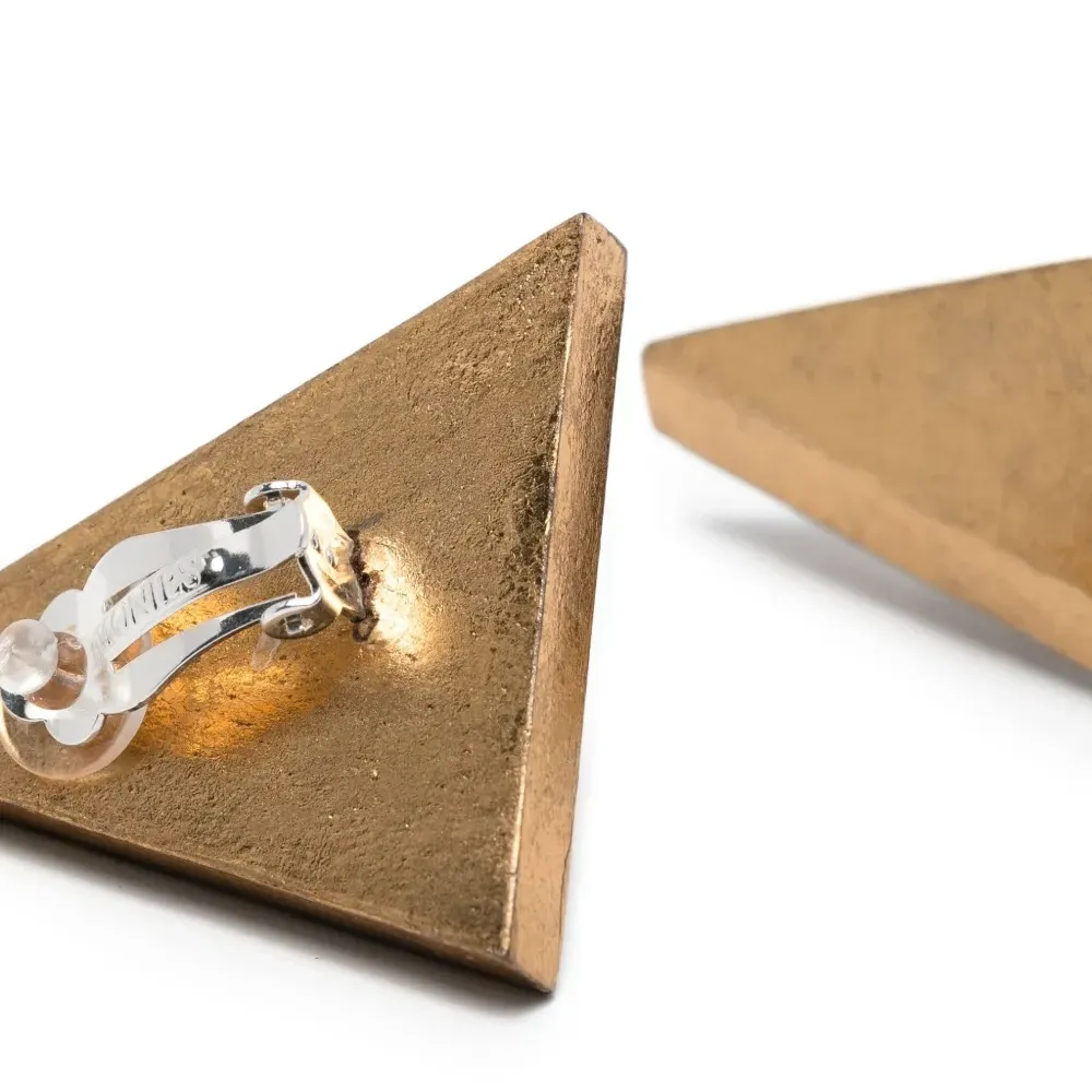 Серьги треугольной формы