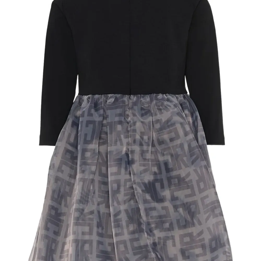 Декорированное платье с длинными рукавами