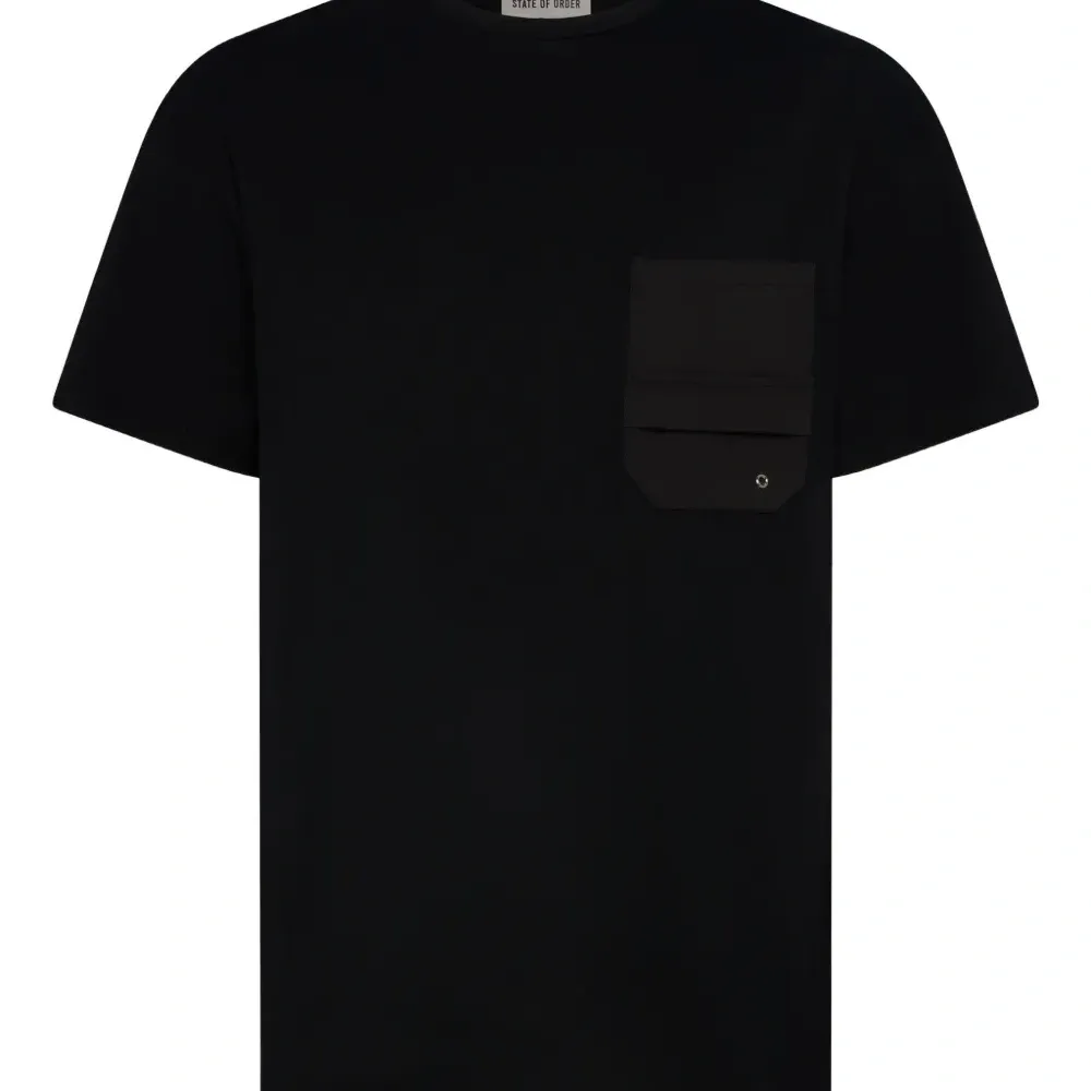 Футболка с карманом