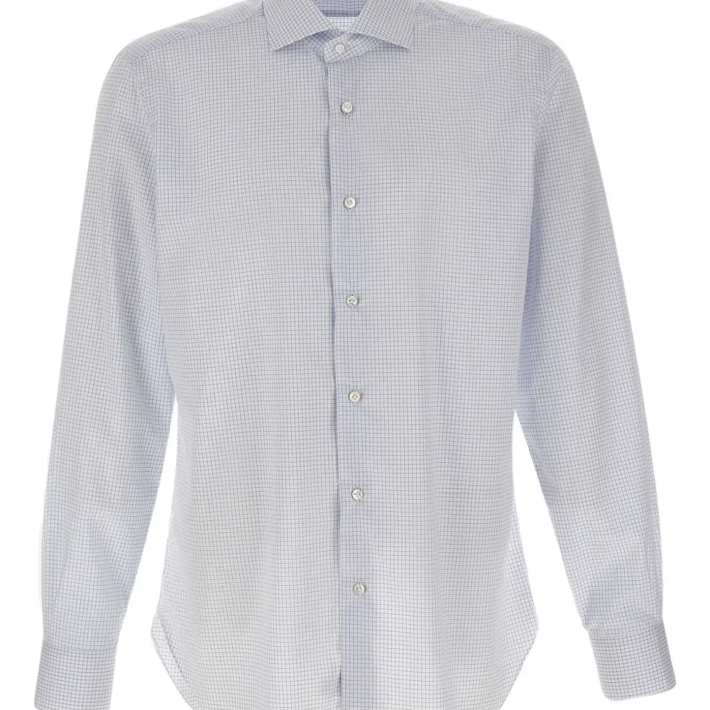 Рубашка в мелкую клетку с длинными рукавами