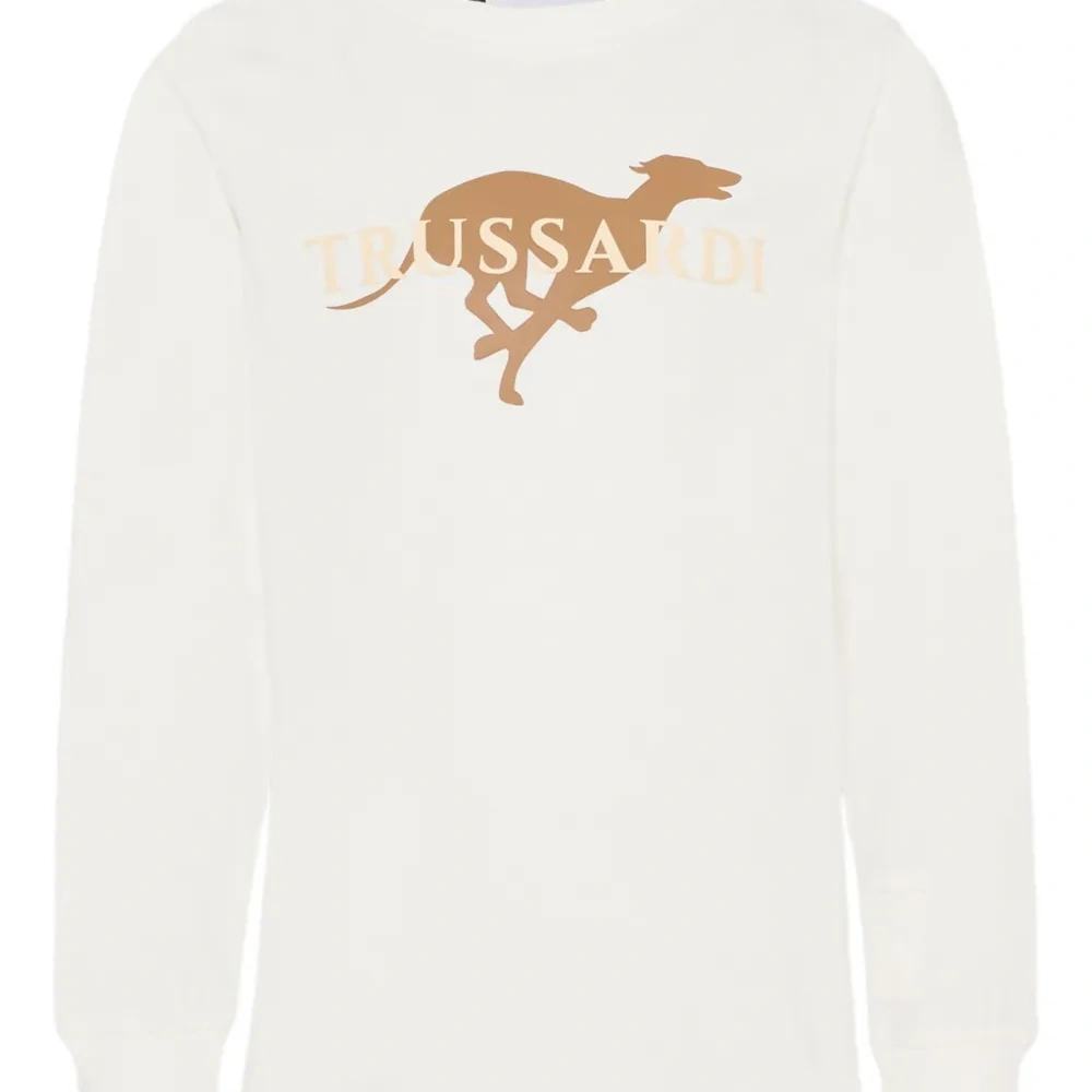 Футболка с длинными рукавами и графичным принтом