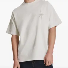 Футболка с вышивкой