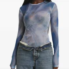 Топ с длинными рукавами