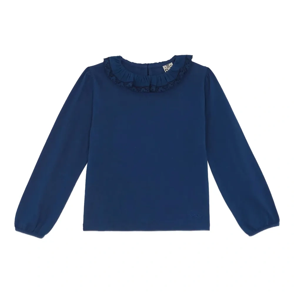 Футболка с оборками и вышивкой