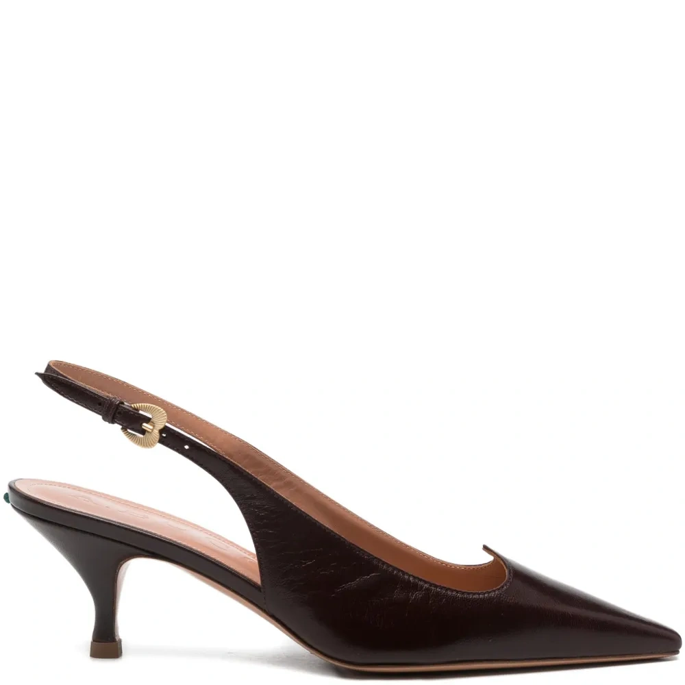 Туфли с ремешком на пятке