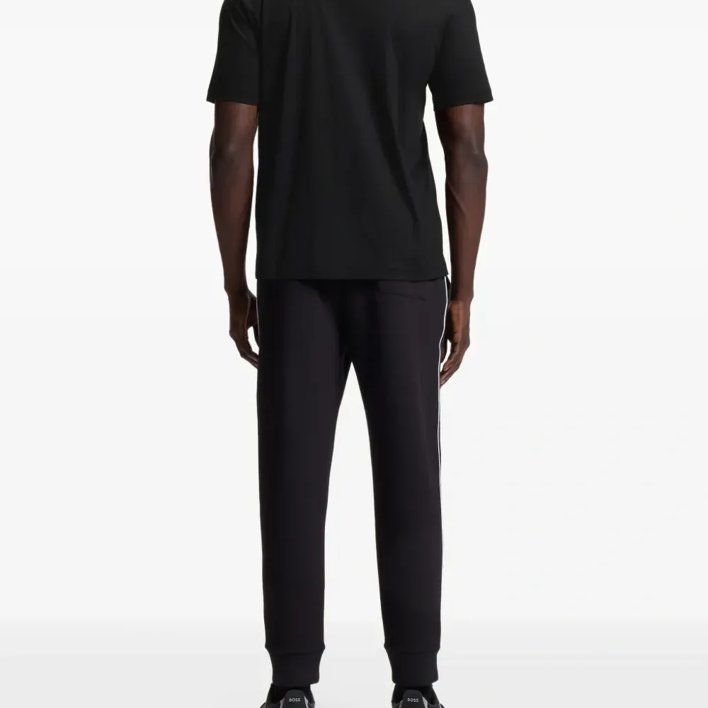 Футболка с графичным принтом