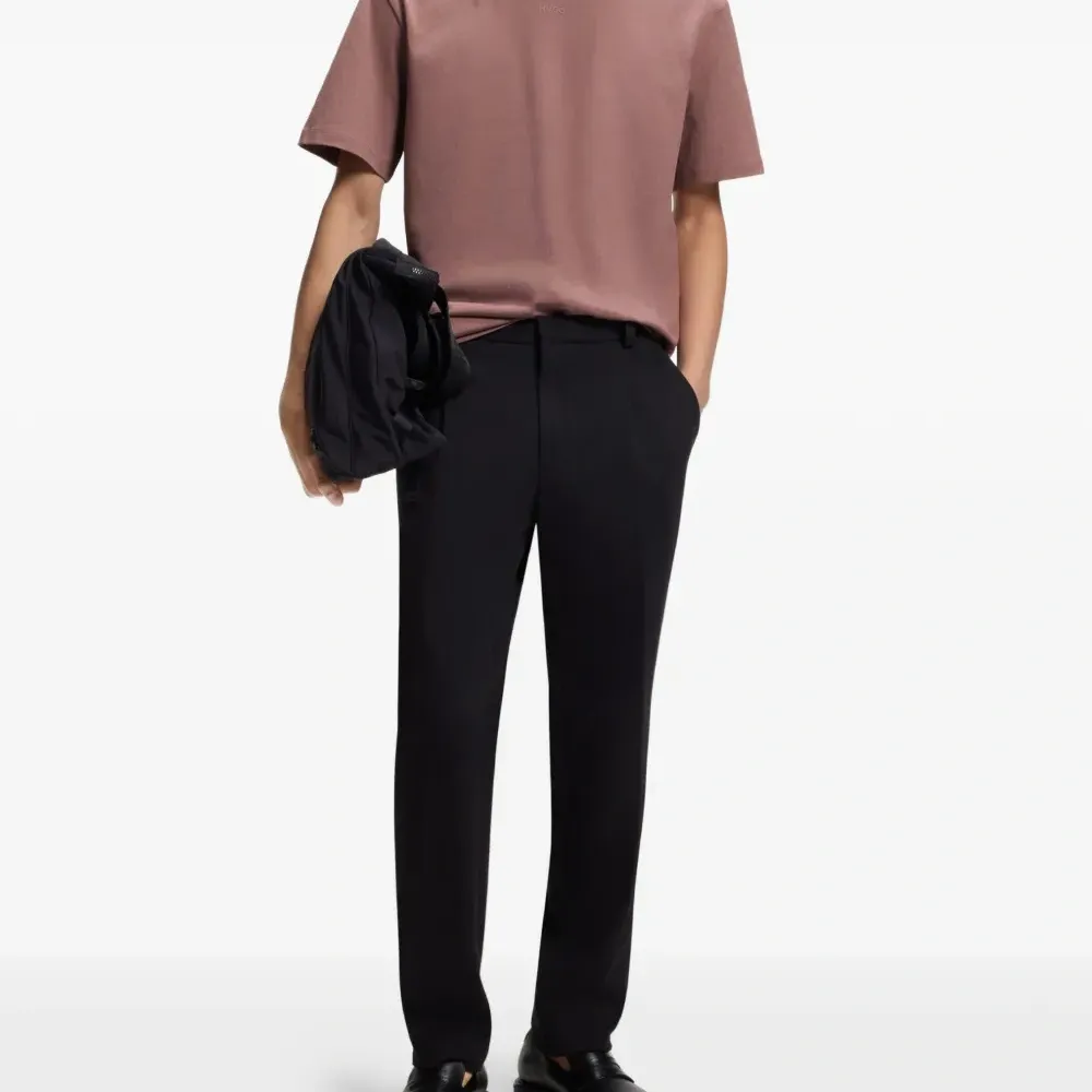 Футболка с логотипом