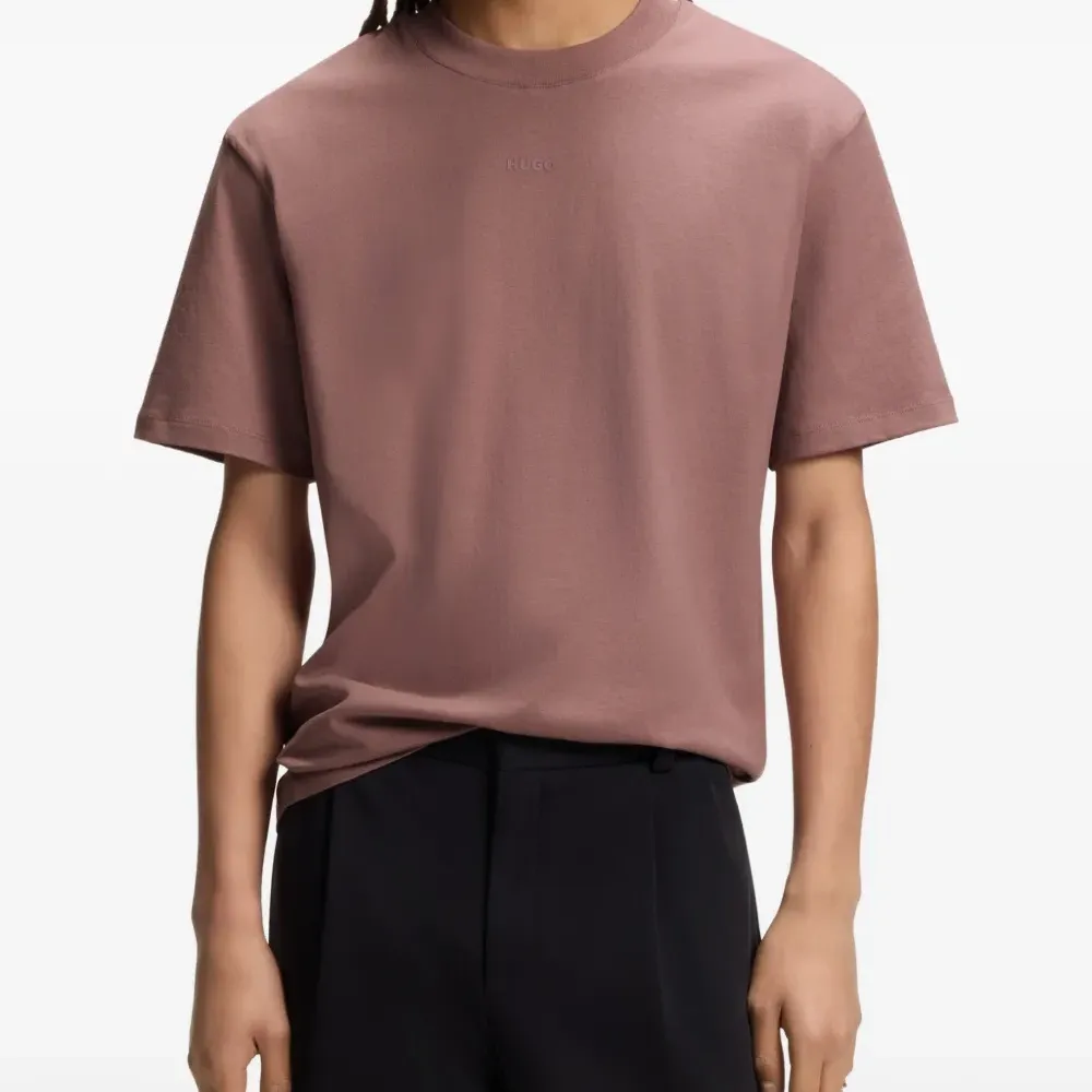 Футболка с логотипом