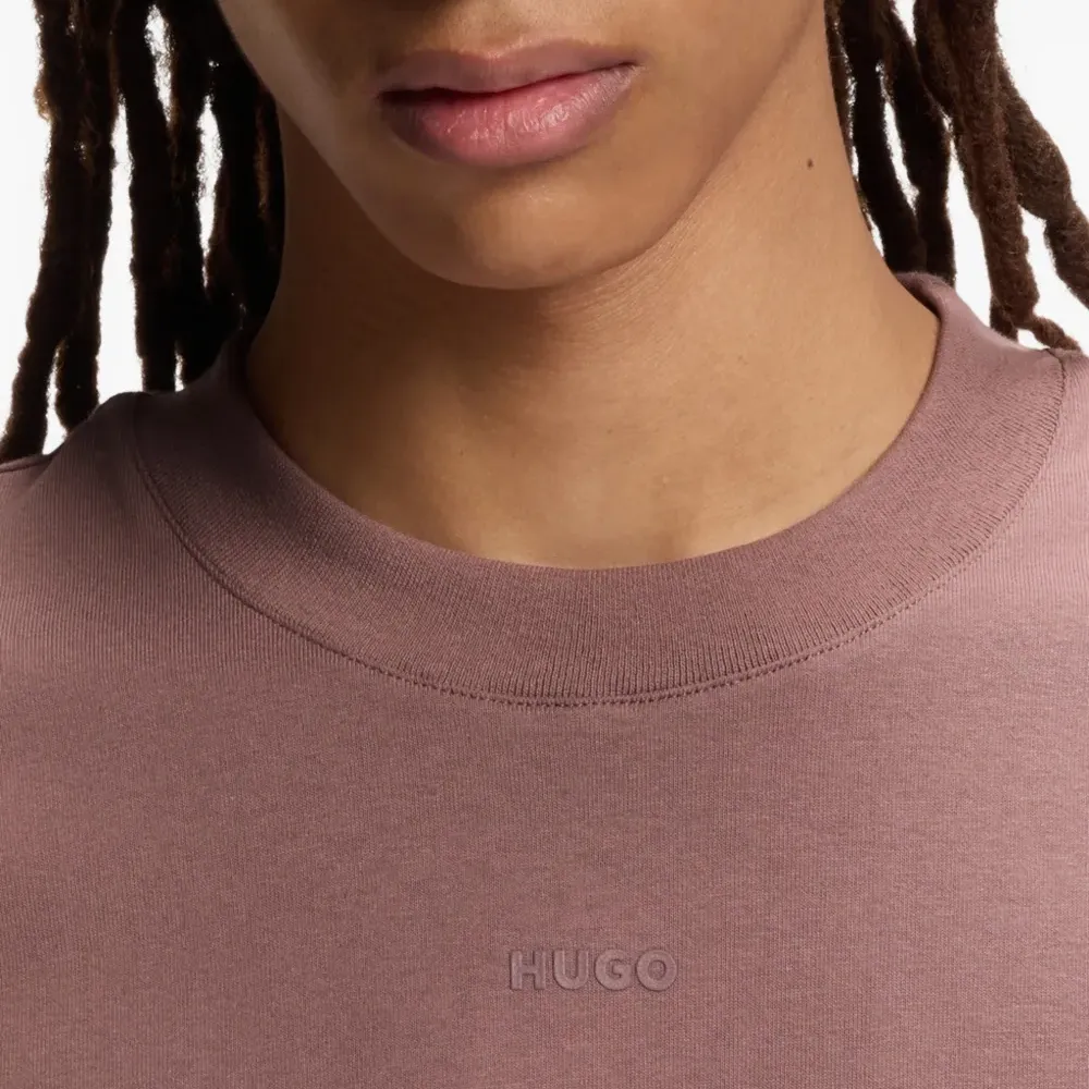 Футболка с логотипом