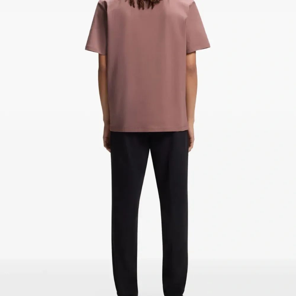 Футболка с логотипом