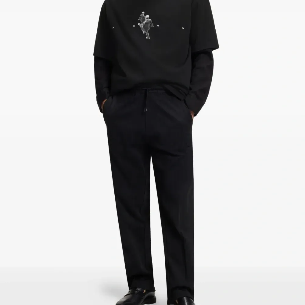 Футболка с графичным принтом Футболка с графичным принтом