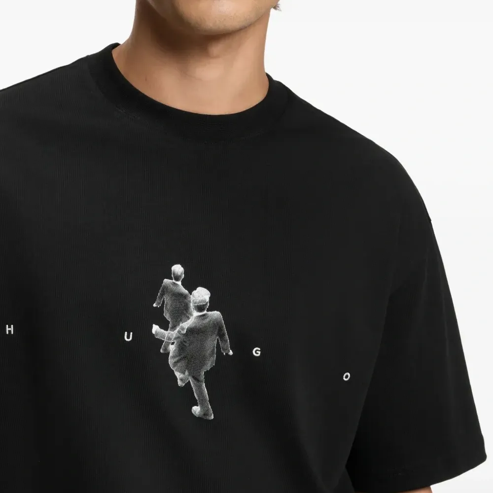 Футболка с графичным принтом Футболка с графичным принтом