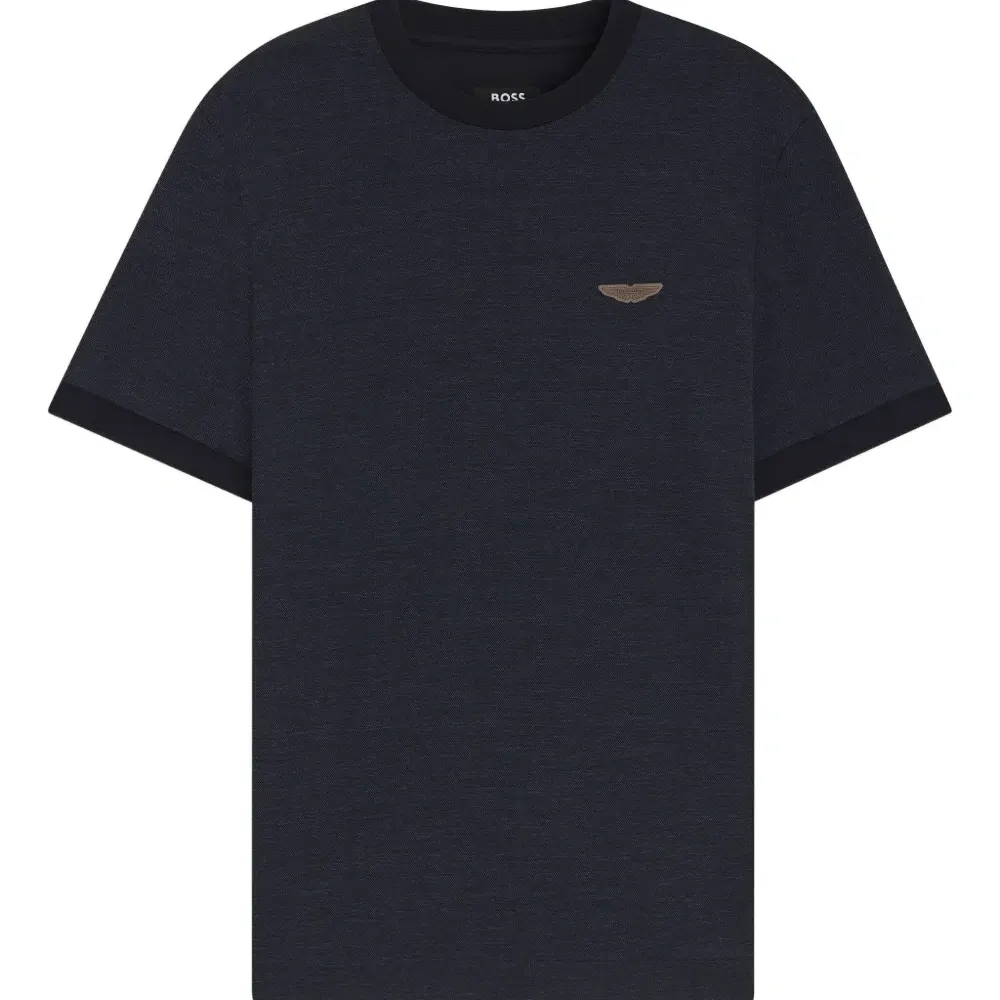 Футболка с вышитым логотипом