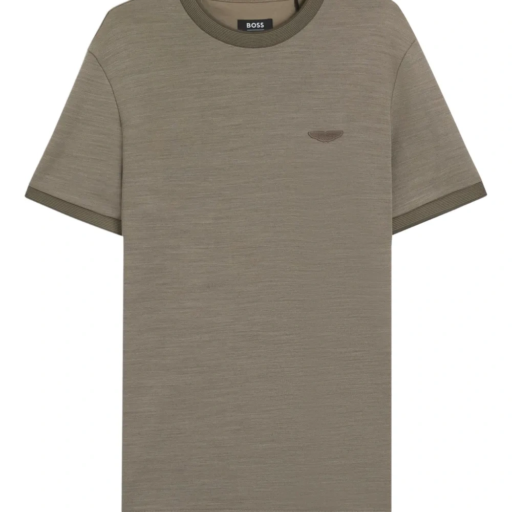 Футболка с логотипом из коллаборации с ASTON MARTIN