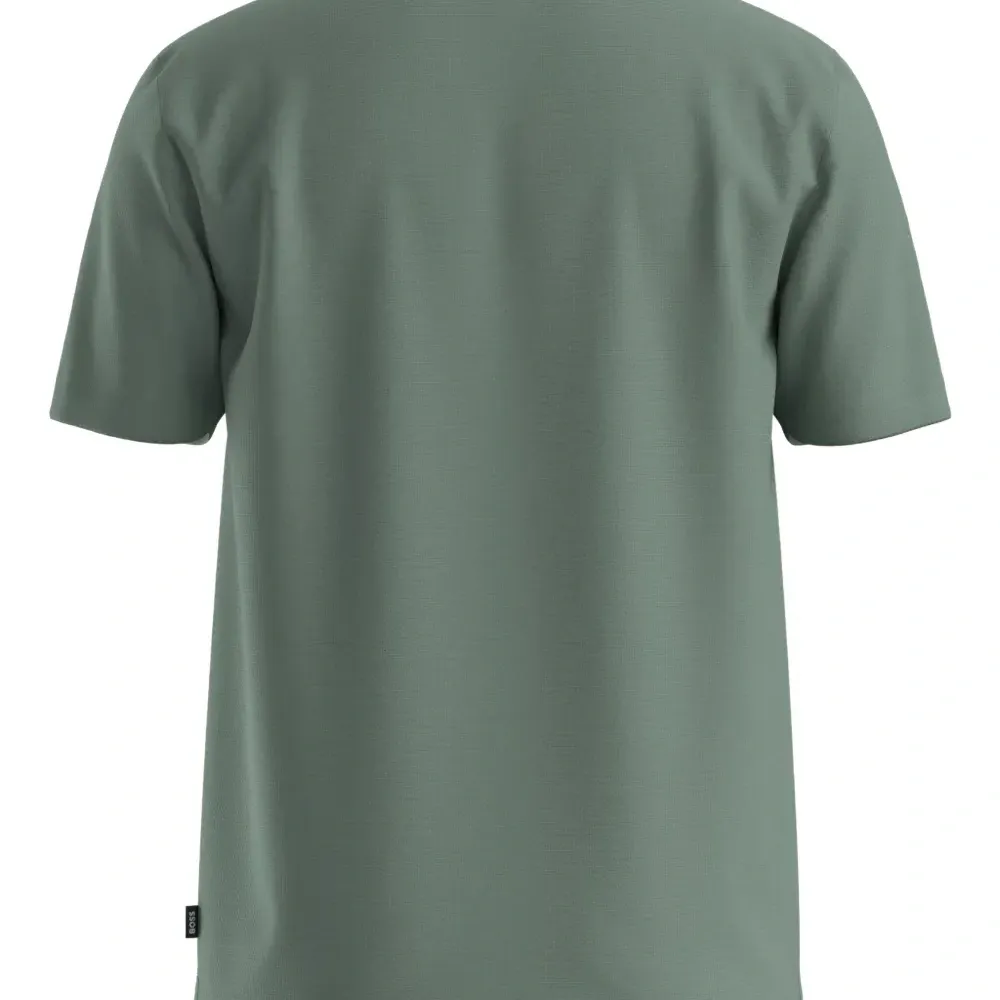 Футболка с круглым вырезом