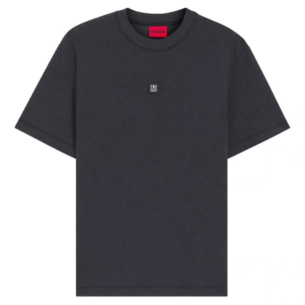 Футболка с нашивкой-логотипом