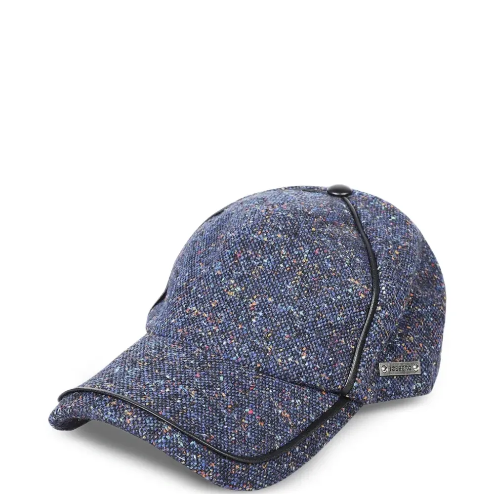 Бейсболка с логотипом