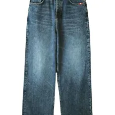 Широкие джинсы с пуговицами