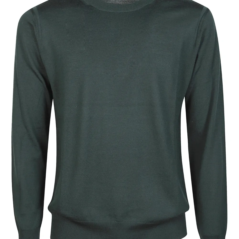 Свитер с круглым вырезом