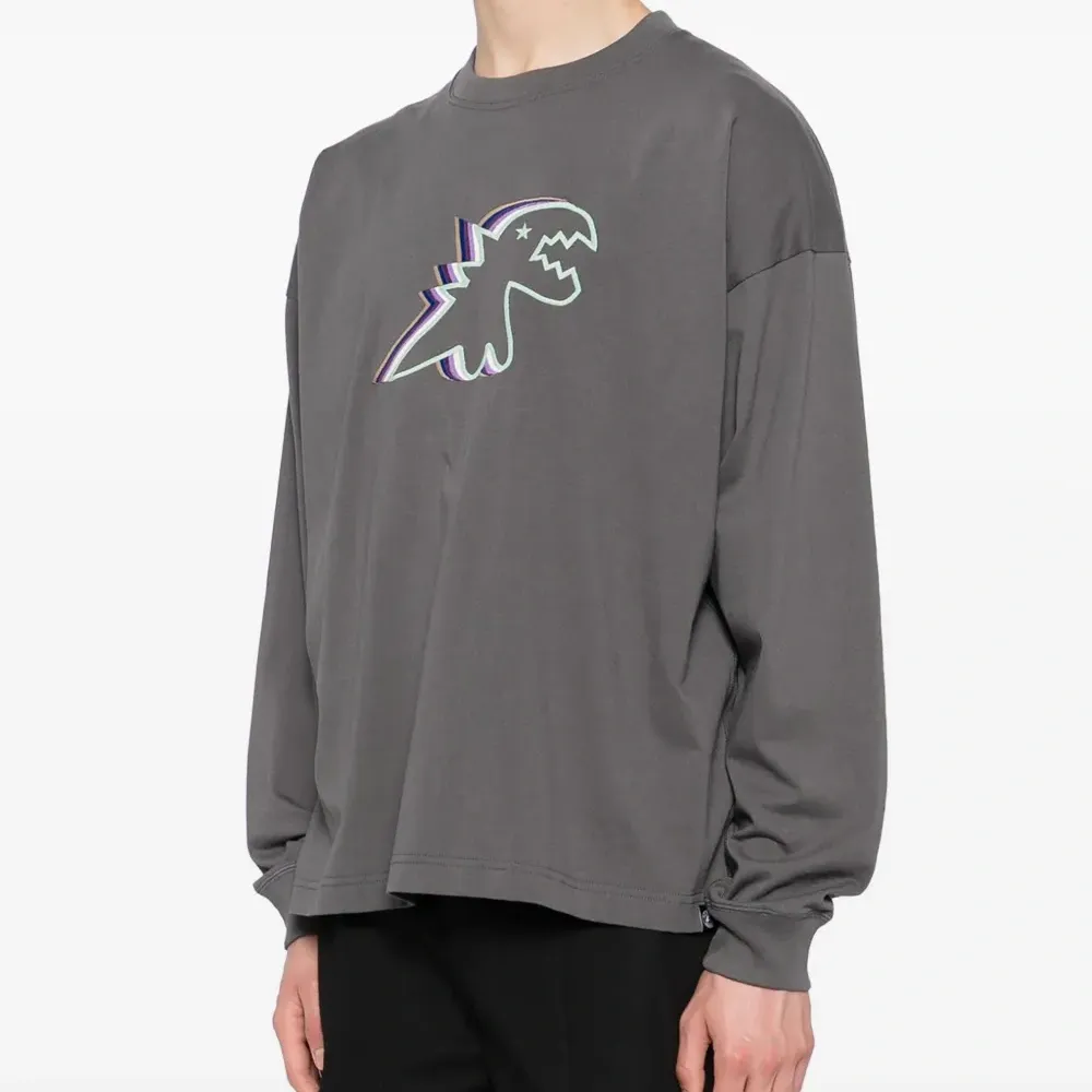 Футболка с вышивкой Dino