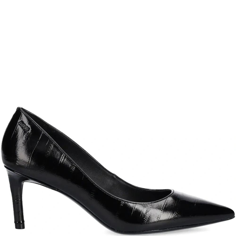 Туфли с заостренным носком и тиснением