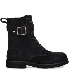 Ботинки в стиле милитари на шнуровке