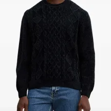 Вязаный свитер