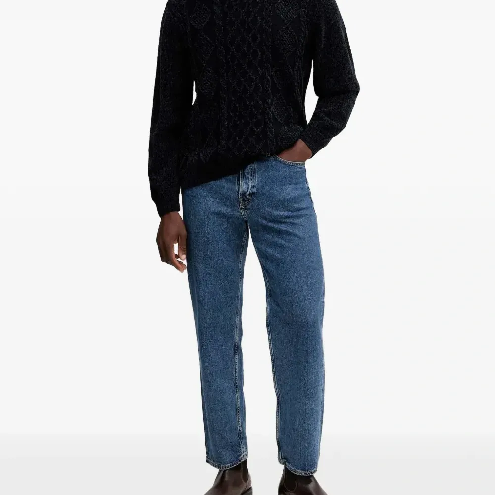 Вязаный свитер