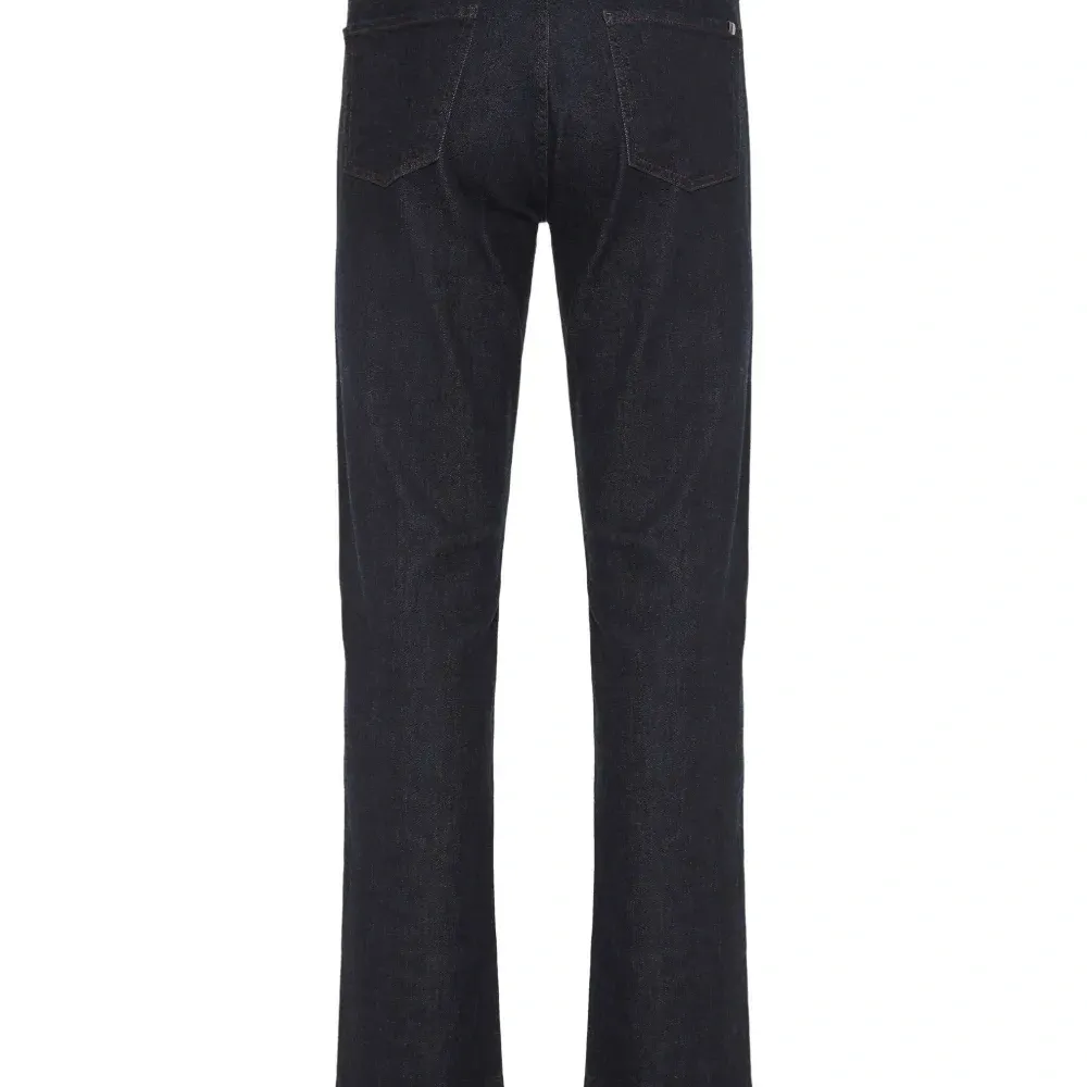 Джинсы с карманами