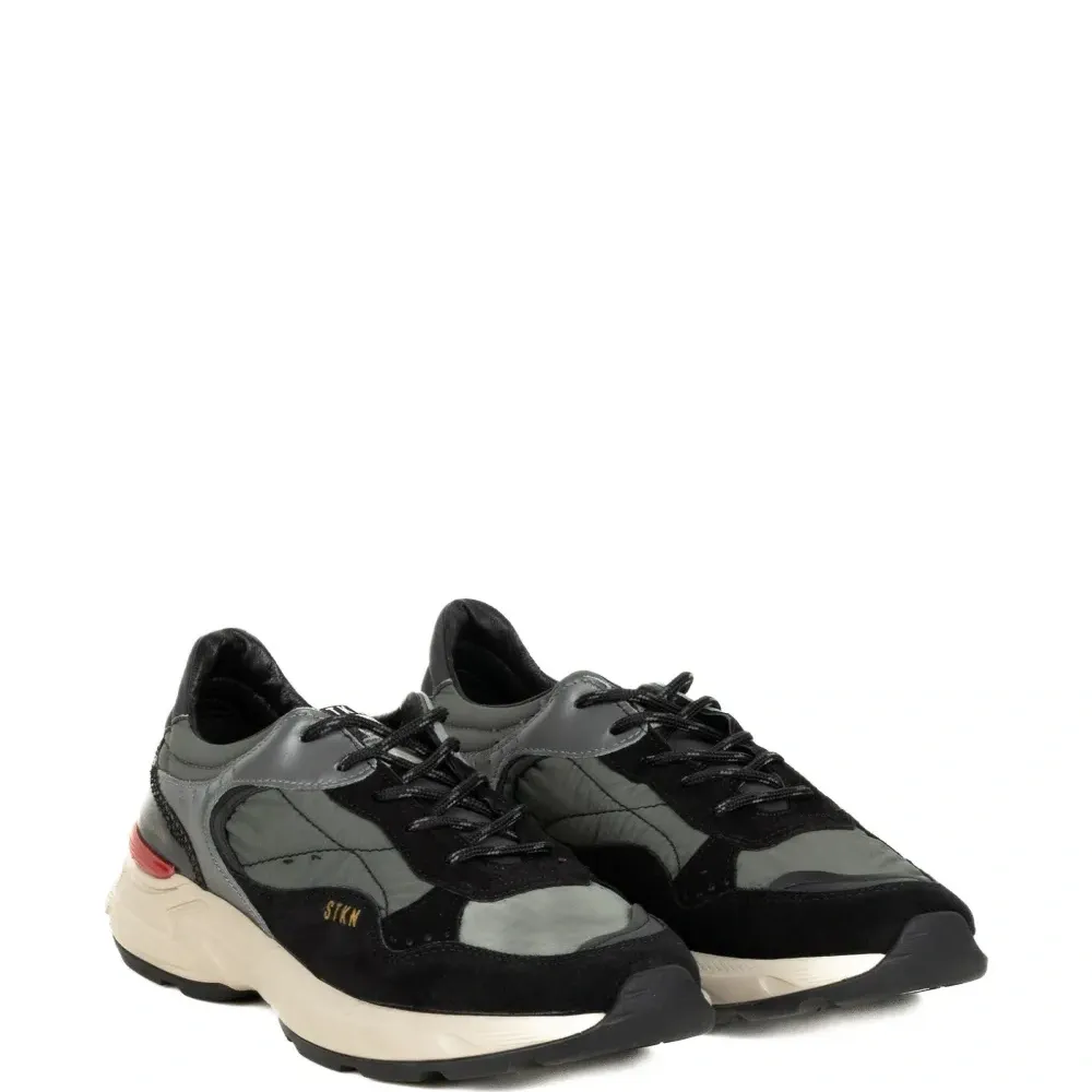 Кроссовки Reverse со вставками