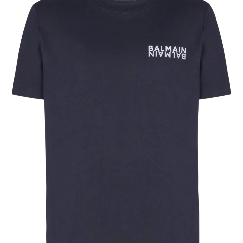 Футболка с логотипом