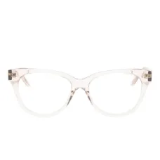 Очки в геометричной оправе