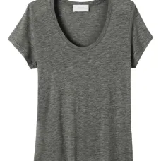 Футболка с U-образным вырезом